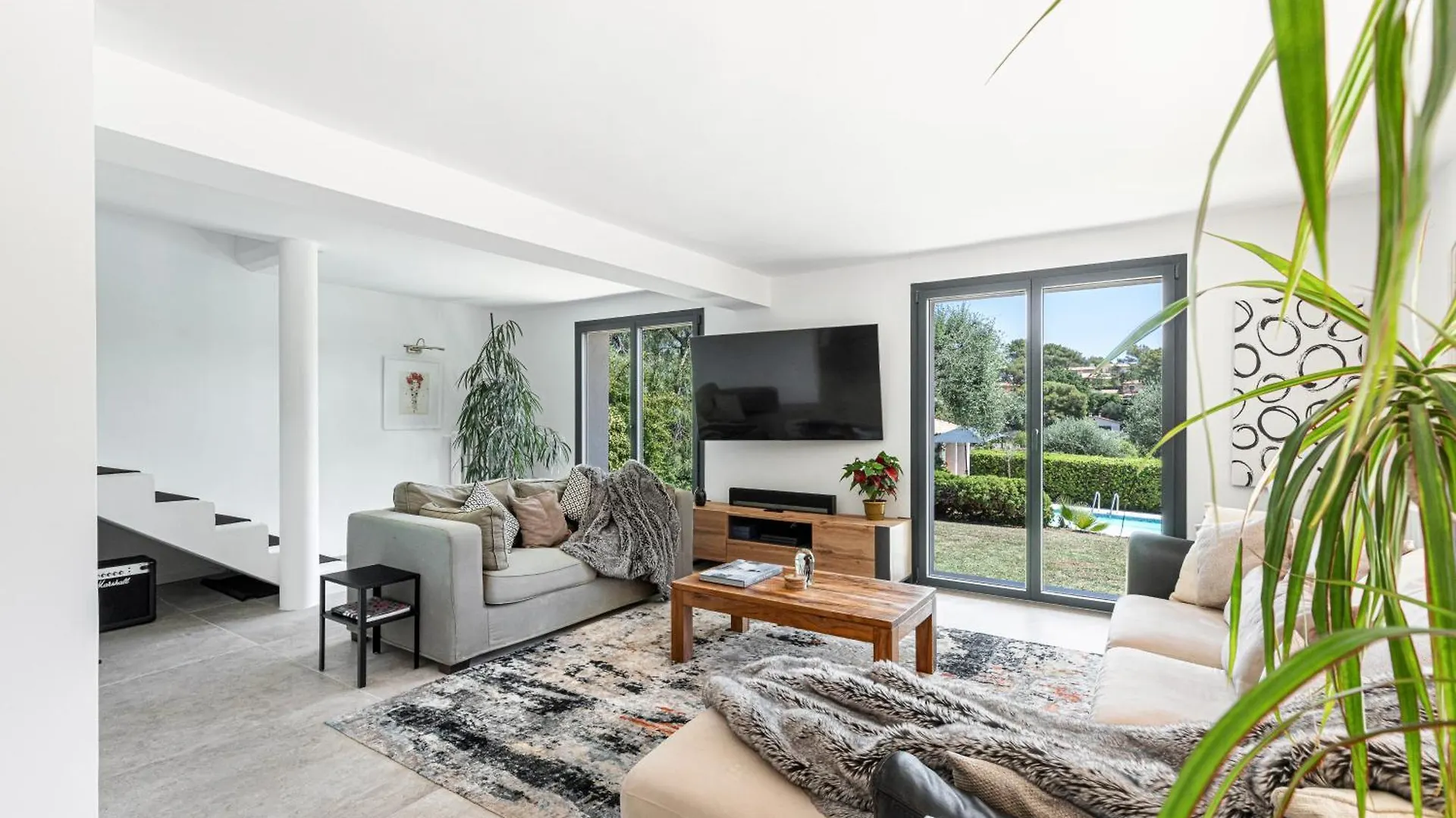 Private & Comfortable Stone Villa With Pool Roquefort-les-Pins